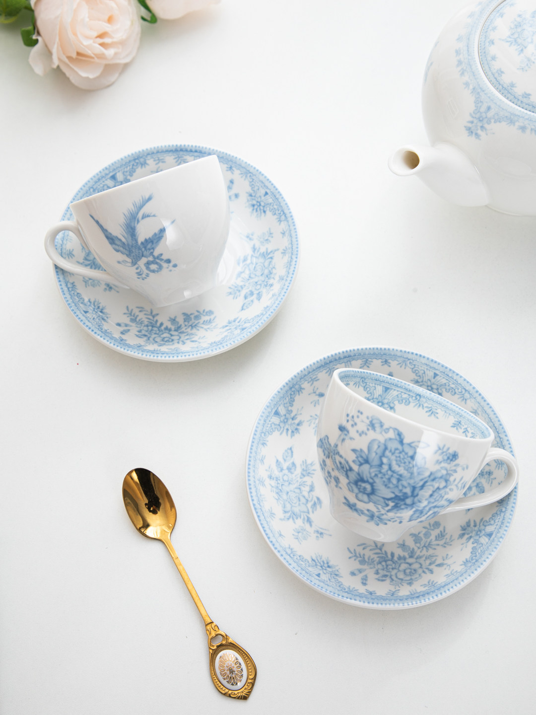 Retro-Set aus blauem Pfingstro – Coffee Tea House Bewertung und Preis